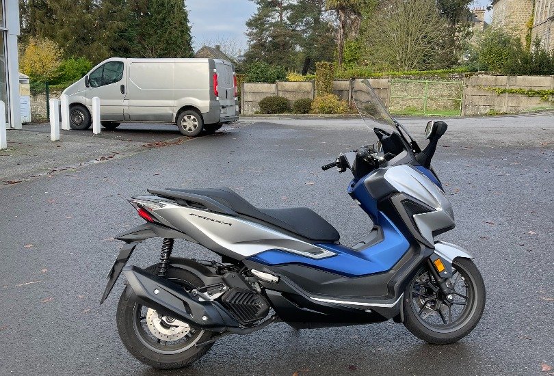 HONDA FORZA  125 - DOMFRONT