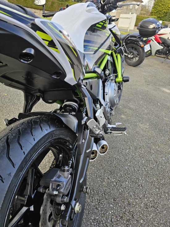 KAWAZAKI Z650 ABS - DOMFRONT